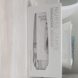 Nurse Jamie Dermascrape Ultrasonic Skin Scrubbing Tool - White